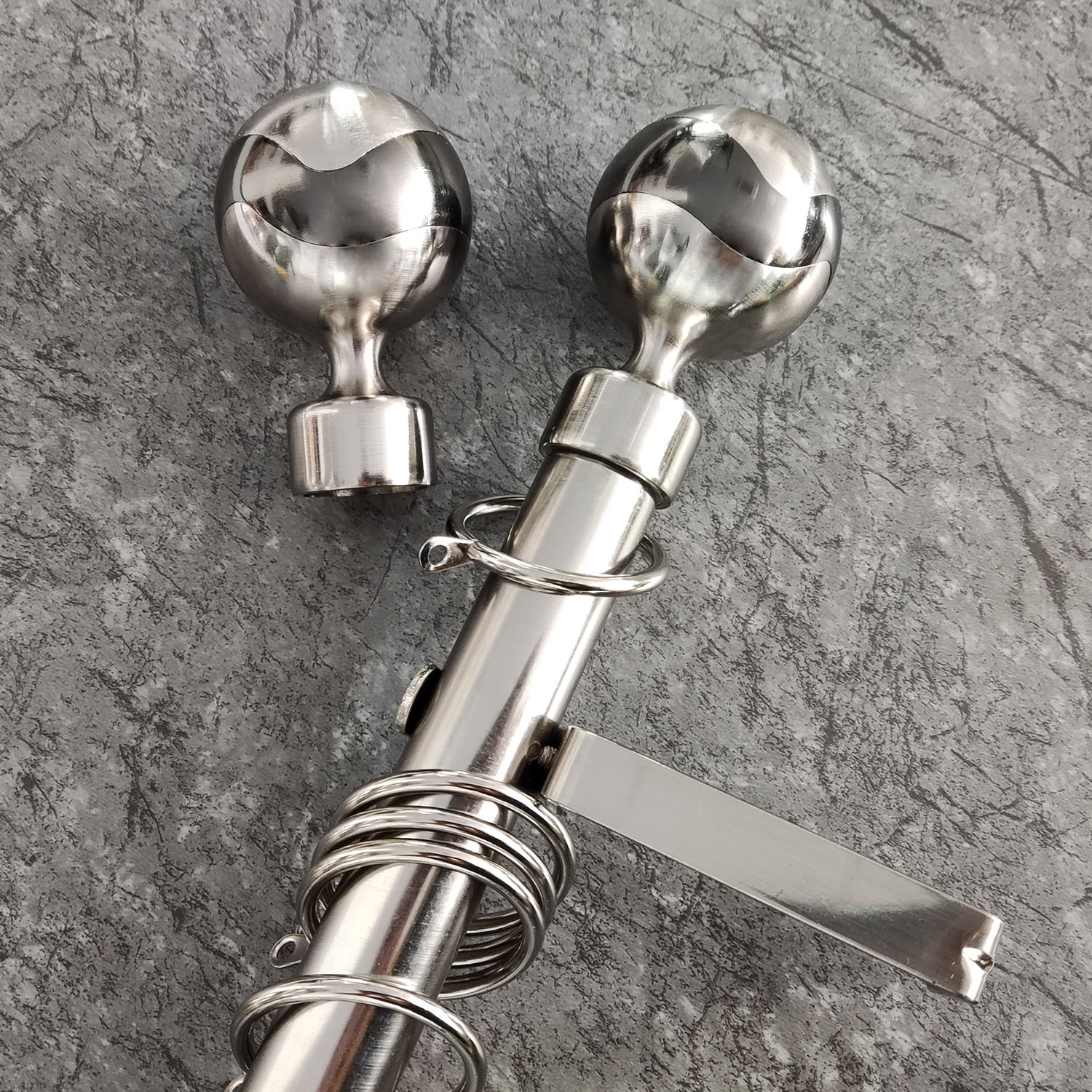 Factory Directly Wholesale Adjustable Modern Design Metal Window Curtain Rods Metal Curtain Pole Accessories