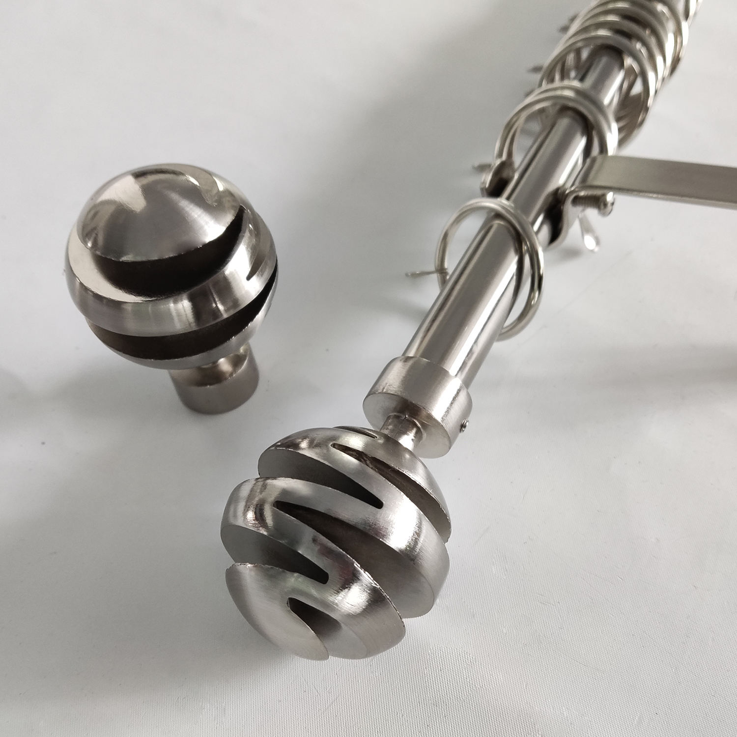 Hot Sale Manufacturer Factory Supply Modern Eco-friendly Aluminum Alloy Curtain Rod Pole Set for Windows Adjustable Curtain Rods