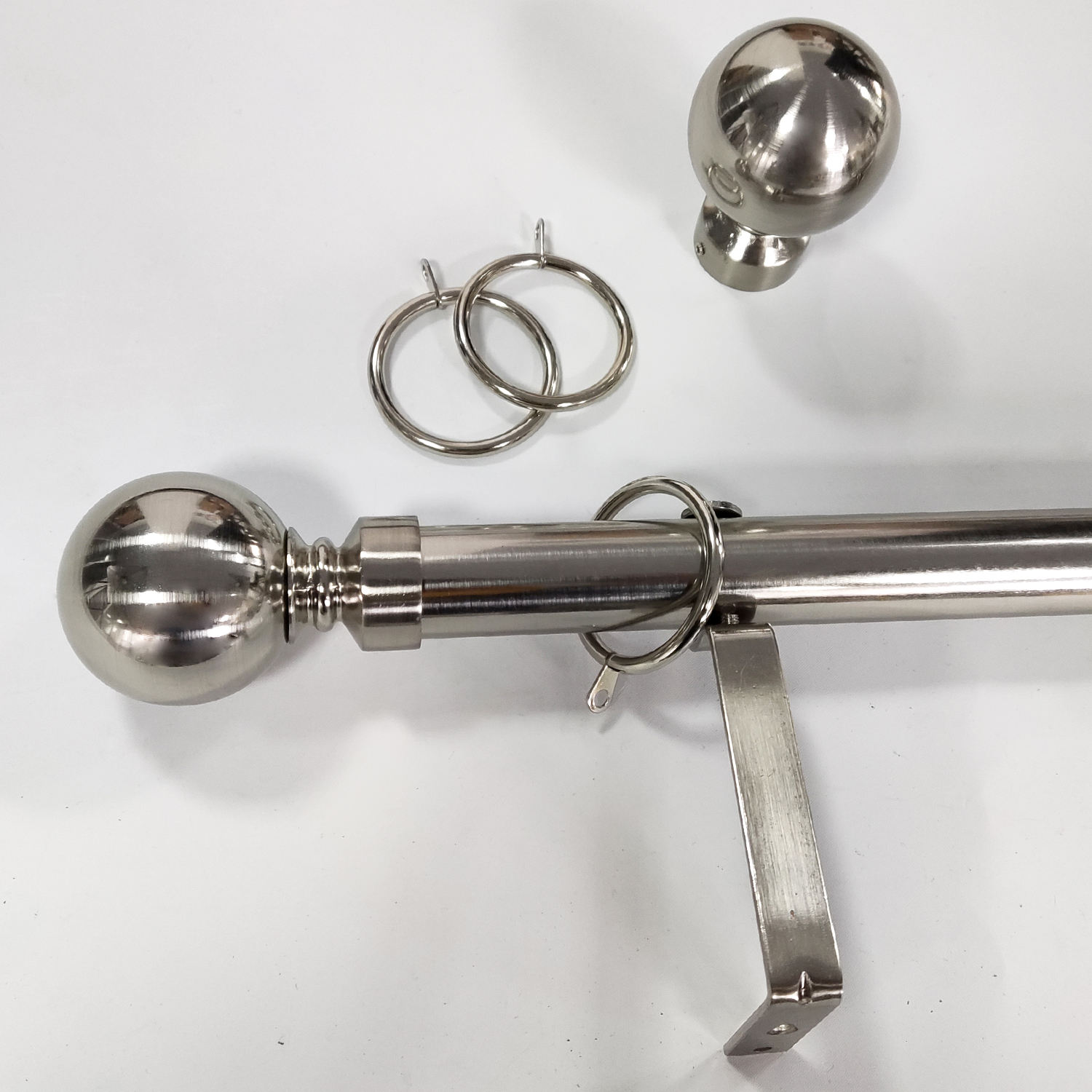 High Quality Custom European Style Adjustable Metal Curtain Rod Pole Set Modern Design Easy Installation Factory Direct Sale