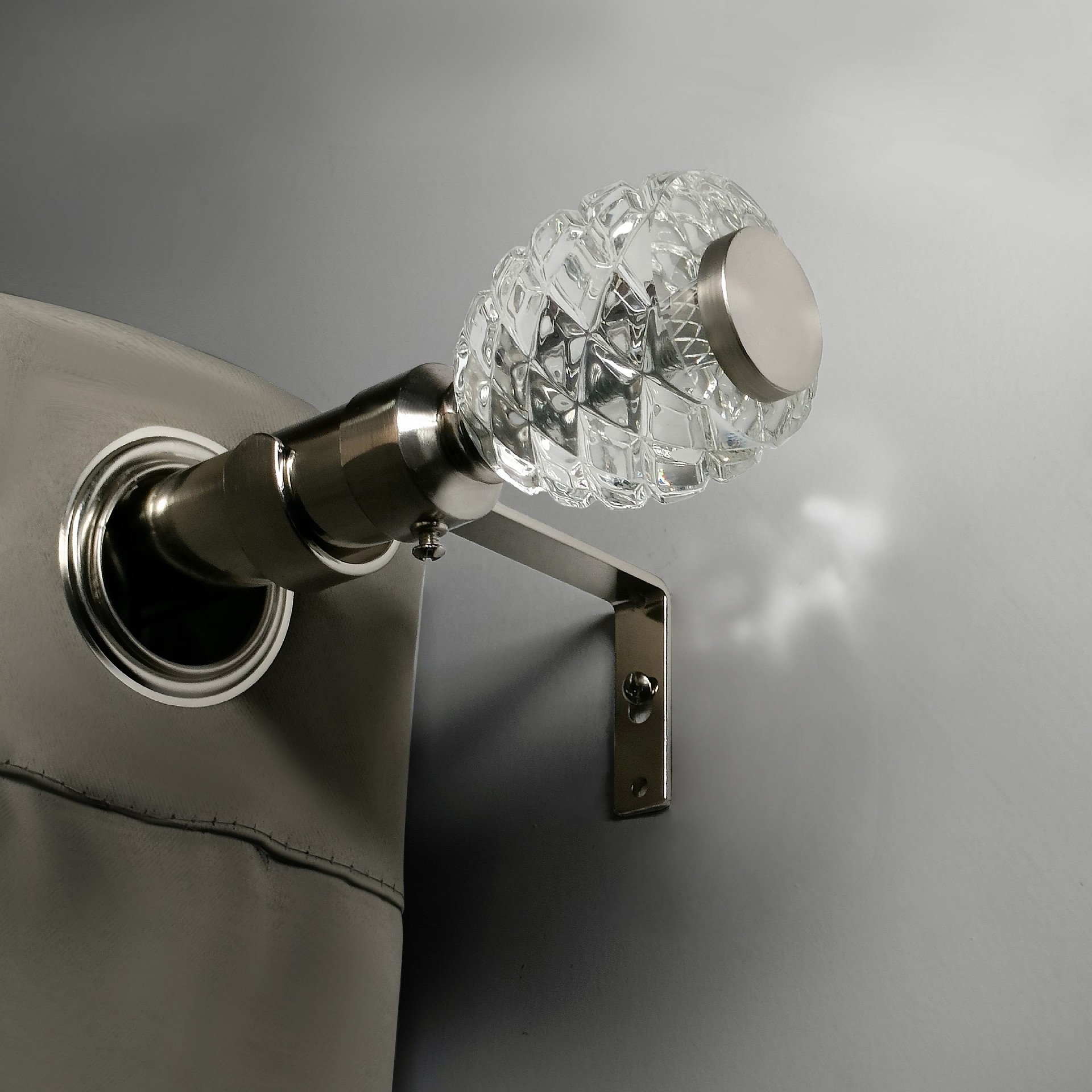 Luxury Modern Design Silver Customized Metal Drapery Rod Set Crystal Curtain Pole Custom Painting Luxury Customized Curtain Pole