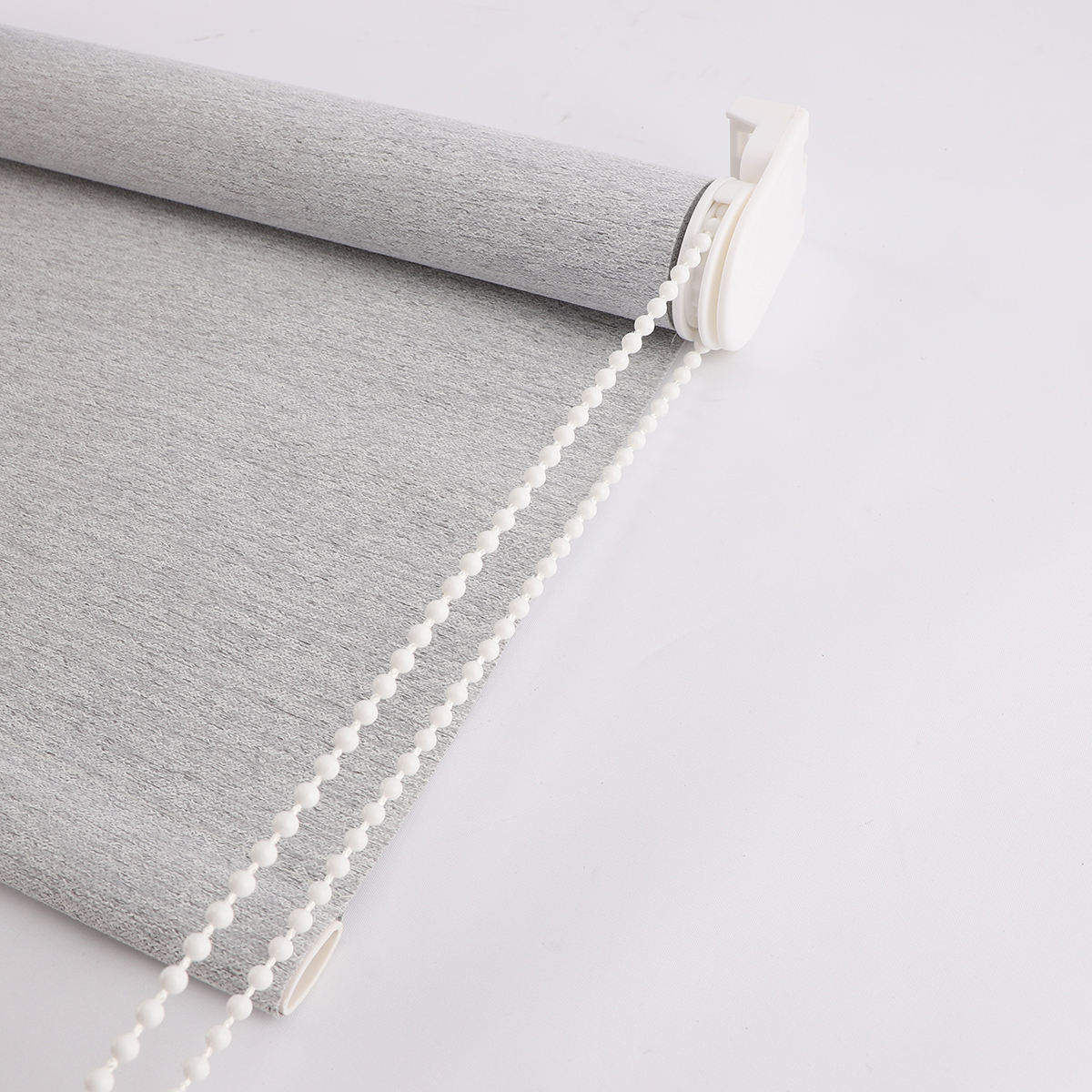 Modern Design Manual Window Translucent White Roller Blinds Wholesale Manufacture Roller Blinds Shades Shutters for Window